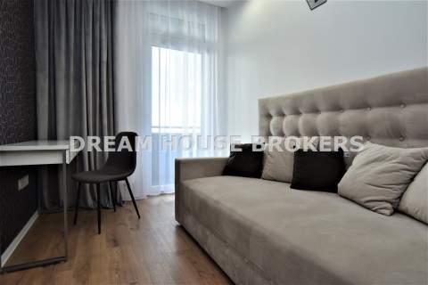 Luksusowy Apartament na Nowoczesnym Pobitnie