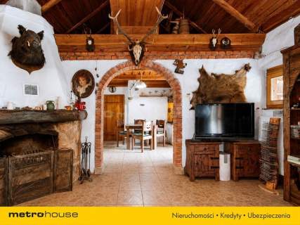 Nieruchomość komercyjna na sprzedaż, 307,04 m2, Lipa