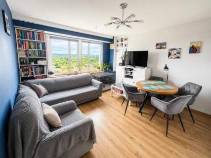 Wrzosowiak 2 pokoje balkon do zamieszkania
