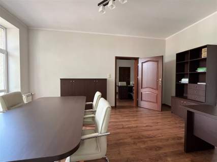 Lokal biurowo-usługowy w Centrum ul. Dąbrowskiego