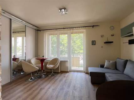 1 piętro, balkon, do zamieszkania - blisko centrum