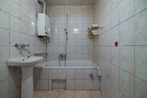 2 pokoje z możliwością przerobienia na 3 z balkonem