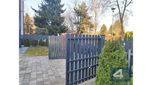 Dwupoziomowy apartament z dużym ogrodem