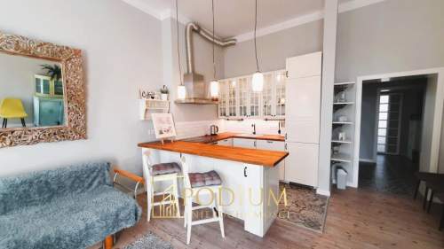 Gustowny apartament / balkon / widok na Sky Tower