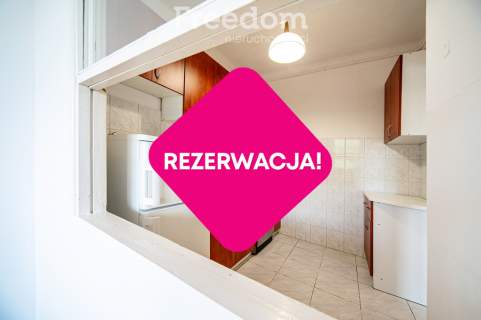 32,5 m2 z osobną kuchnią i dużym balkonem metro