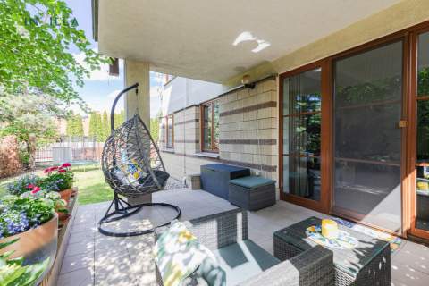 Apartament z prywatnym ogrodem 341 m