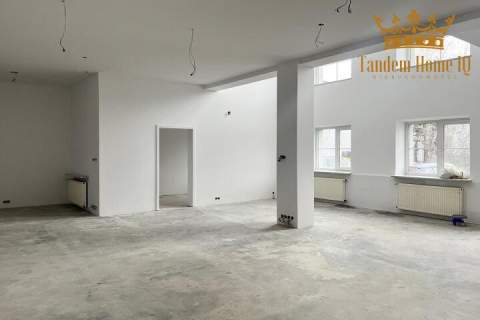 Na wynajem magazyn z biurem, razem 171m2 Białołęka, Białołęcka