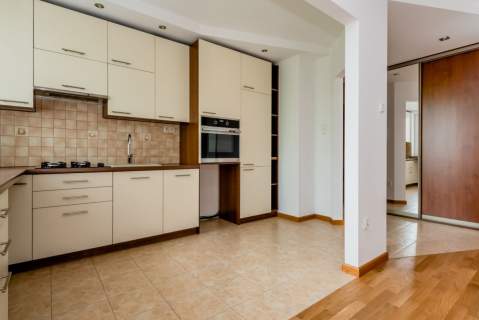 2 pokoje 54,6m winda ul. Wiadukt 5B 