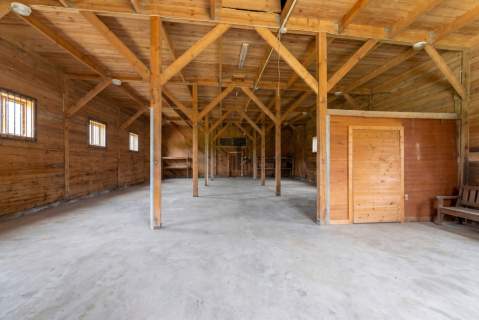 Przy samym jeziorze Serwy Domy 280 m2 i 180 m2