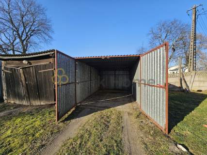 Ustawne mieszkanie garaż ogródek 3 piwnice