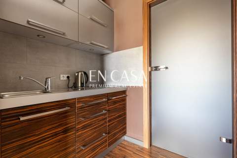 Praga Tower 65 m2 2 pokoje duży potencjał
