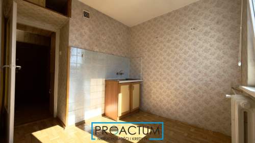 28,10 m2 Kawalerka, 1 piętro, balkon, Szkolna 