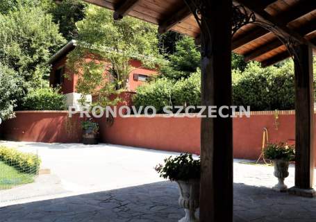Dom z ogrodem w Gerano, 40 km od Rzym, sprzedaż.