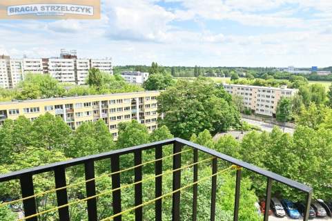 Służewiec. 2 pokoje. Balkon