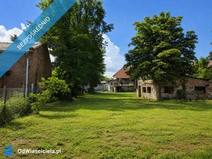 Przedwojenny dom z działką 1800 m w centrum Czernicy