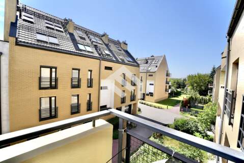 Kawalerka 27 m Balkon garaż PKP Gocławek