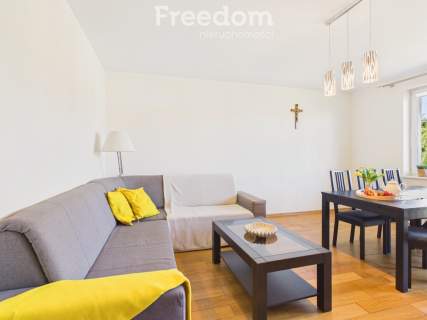 Przestronne 3 pokoje 71 m , balkon i parking