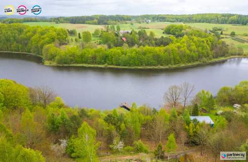 prywatny staw i las 200 m lini brzegowej