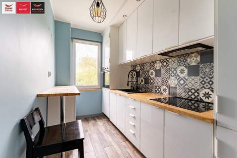 3 pokoje spółdzielcze winda balkon