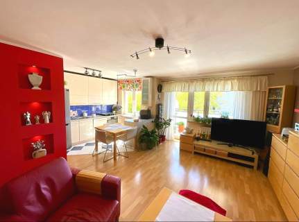 Zastal Balkon 2 Pokoje