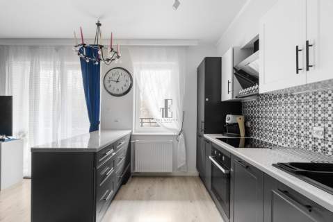 2 pokoje 46 m duży balkon miejsce postojowe