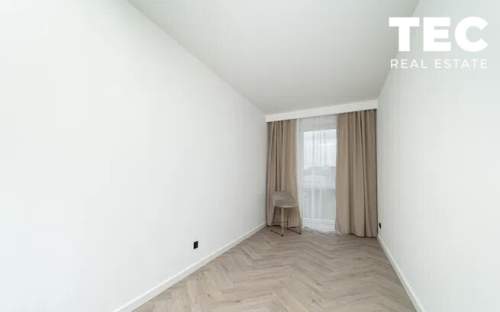 Czerwieńskiego 57m2 3 pokoje klima garaż