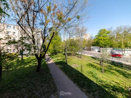 2 Pokoje-36m-Autobus-Tramwaj-PKP-Cicho