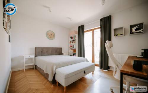 Piękny ogród, garaż na dwa samochody, dom premium