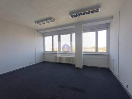 Praga Południe lokal biurowy 35,10m2 do wynajęcia
