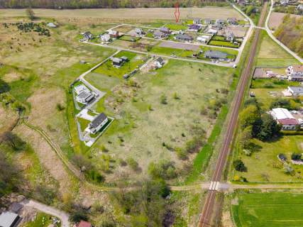 Działka budowlana 800 m2 Utwardź. dojazd Widok na las