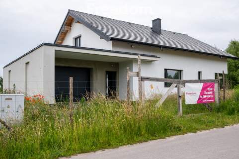 Dom jednorodzinny, wolnostojący Zdziechów 145m2