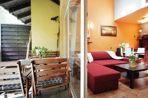 Apartament wakacyjny w sercu sosnowego lasu