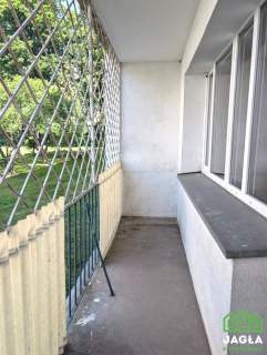 Bielawy 49m2 blok parter loggia cegła do remontu