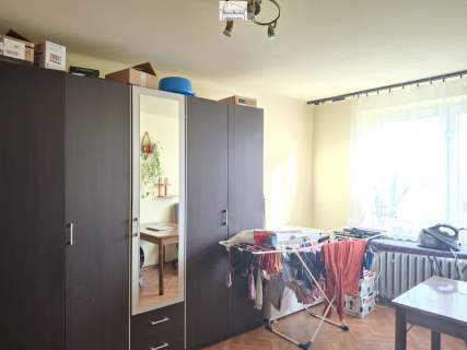 Dom murowany trzykondygnacyjny , budynki garażowo-gospodarcze...