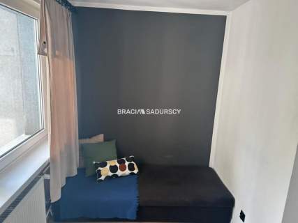 5 pokoi 58 m Balkon Prądnik Czerwony
