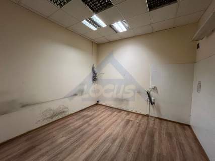 Magazyn z biurem, Bielany