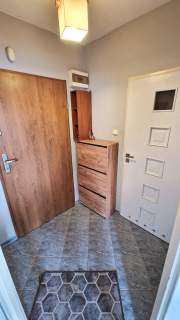Kawalerka z osobną kuchnią, garderobą i balkonem