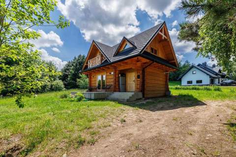 Urokliwy dom całoroczny, natura Skrzydlna