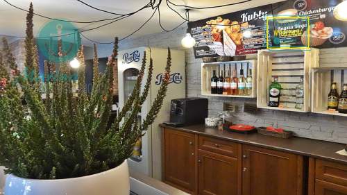 Wyposażona restauracja nad morzem