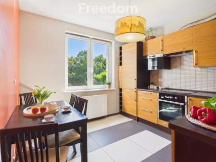 Przestronne 3 pokoje 71 m , balkon i parking