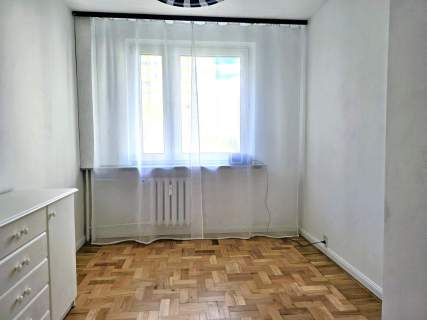 Świeżo po remoncie ciche mieszkanie / trzy pokoje / oddzielna...
