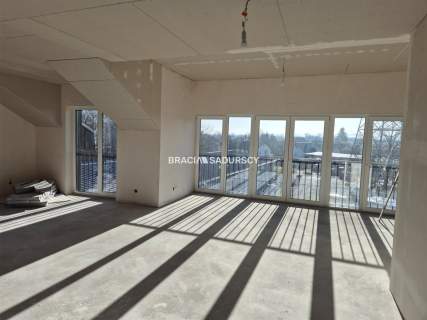 Wolnostojący obiekt biurowy- 300m2