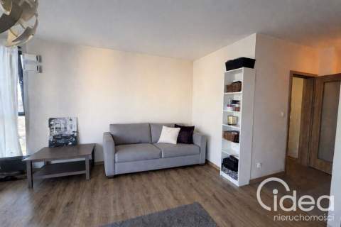 Słoneczna kawalerka w apartamentowcu, 32m2 Centrum