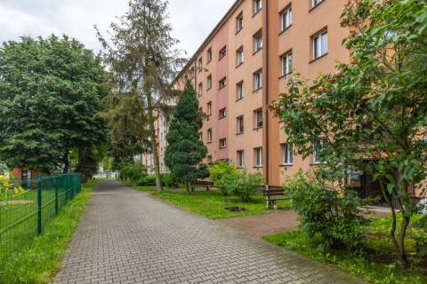 2 pokoje z możliwością przerobienia na 3 z balkonem