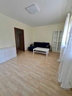 50m2 po remoncie, dwa osobne pokoje, garaż, piwnica, ul. Pol