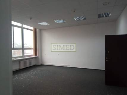 Pofabryczny klimat, recepcja, parking , dostęp24h