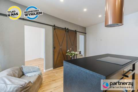 3 pokoje 10m2 piwnicy miejsca parkingowe
