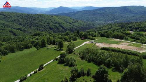 Działka budowlana 10 ar Widok na Beskidy i Tatry