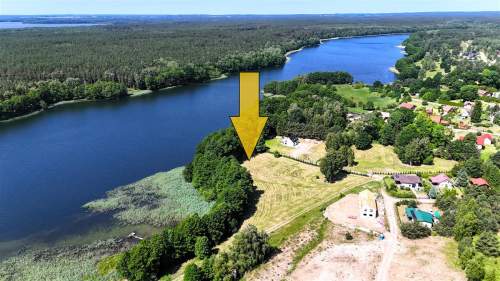 Dostęp do jeziora Dołgie, ok. 65 m linii brzegowej