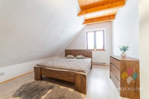 Kosewo, dom z bala na dużej działce o pow. 9600 m2